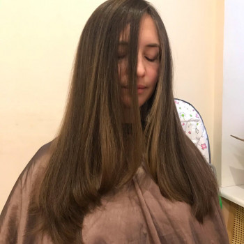 Окрашивание корней волос