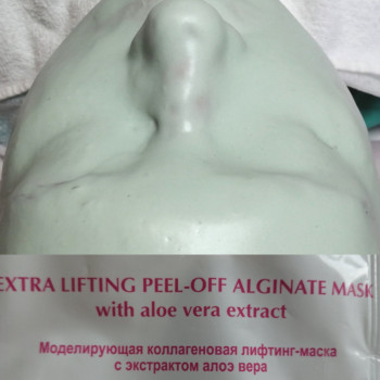 Альгинатная маска для лица