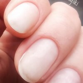 Покрытие ногтей на руках биогелем