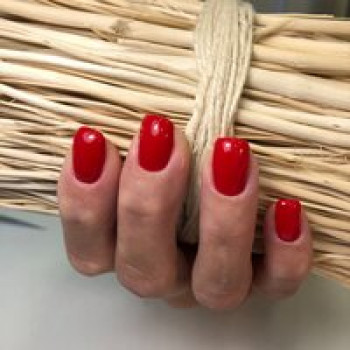 Педикюр с покрытием ногтей гель-лаком
